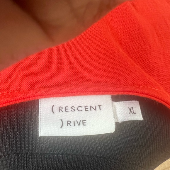 Crescent Vibrant Red Top - Picture 3 of 5